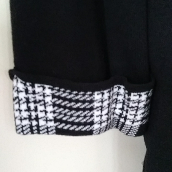 Dressbarn Woman Double Breasted Pleated Plaid Sweater Jacket 22/24 Black White - Picture 7 of 14